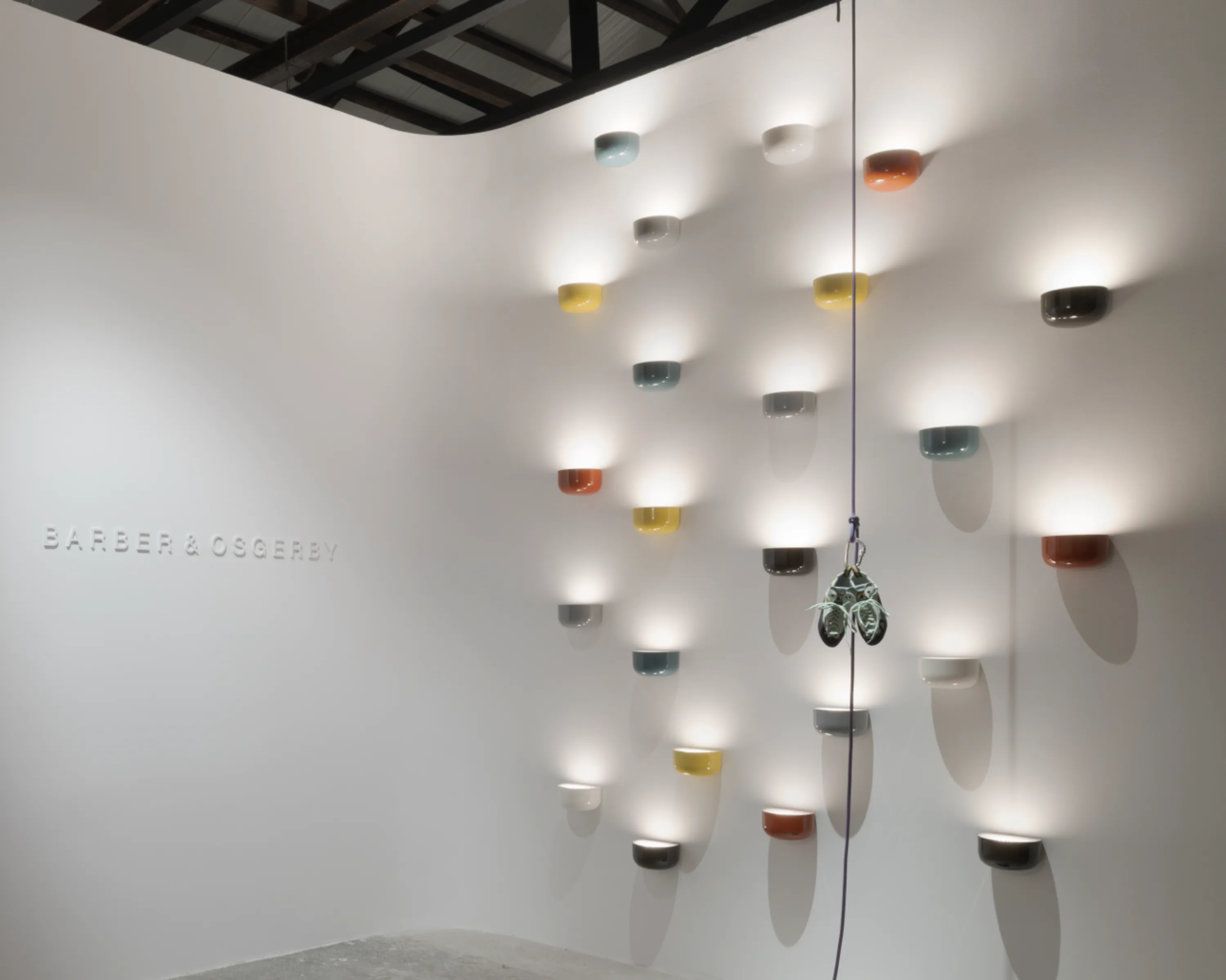 Bellhop Wall Up Lamp