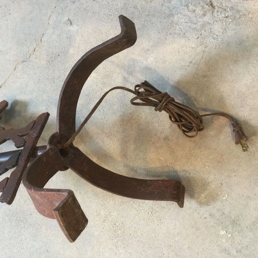 Black Forest Decor, Moose Table Lamp Metal, Rust Finish With Shade