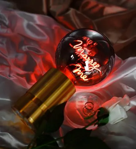 LED Filament Bulb Marry Me