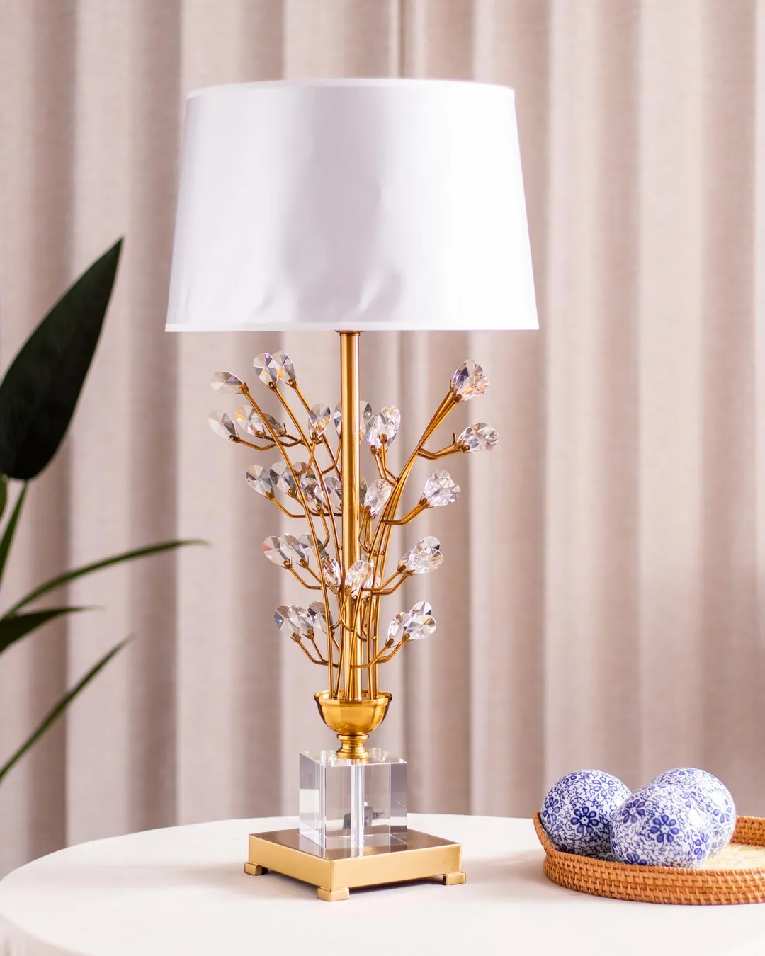 'Luxe Illuminate' Table Lamp