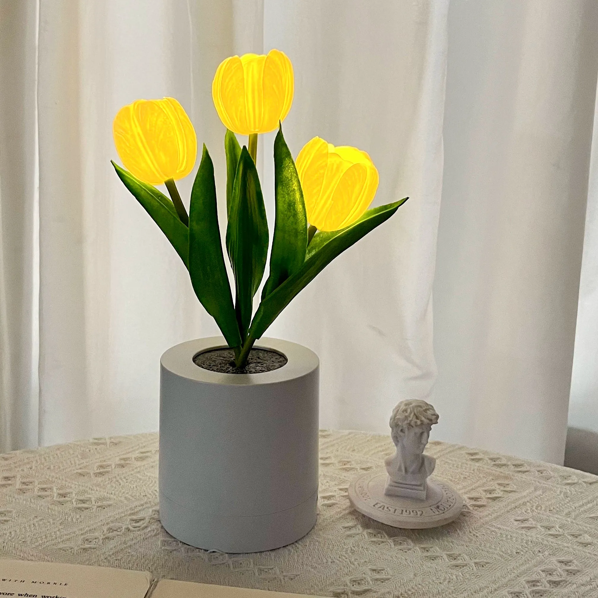 Tulip Table Lamp - Pink - White
