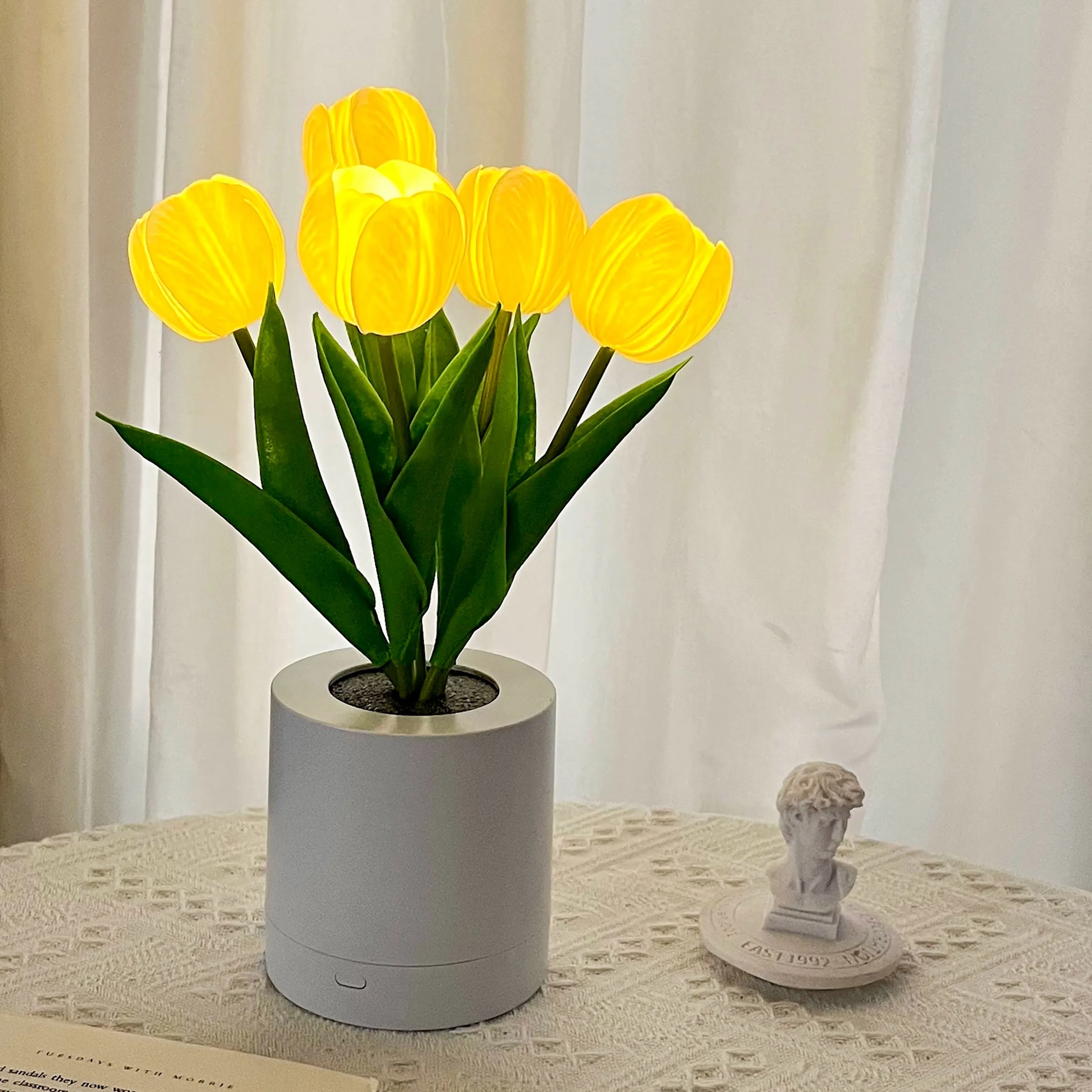 Tulip Table Lamp - Pink - White