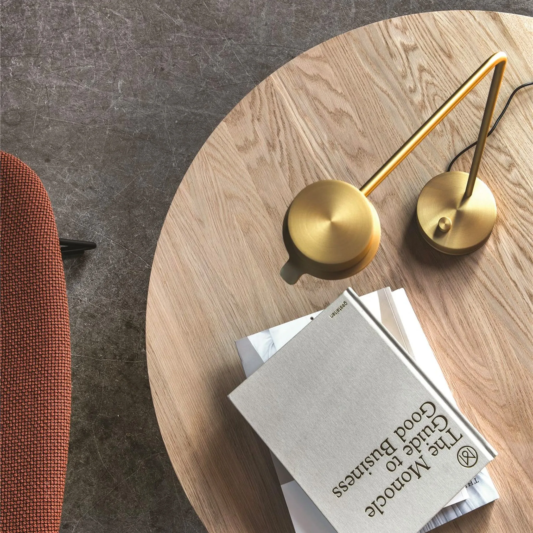 w102 Chipperfield Table Lamp